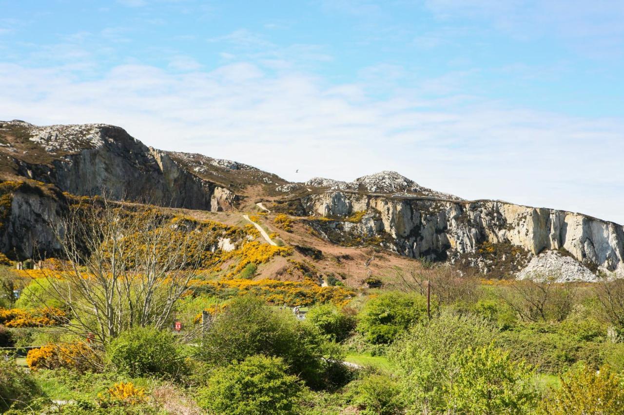 Swn Y Nant Villa Holyhead Eksteriør bilde